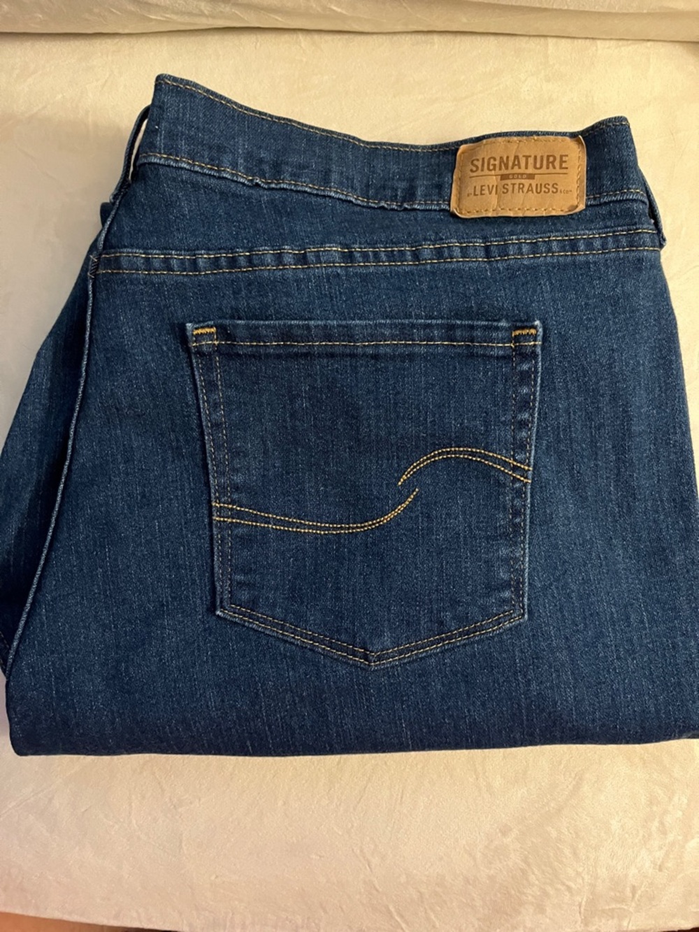 Signature by Levi Strauss Medium Blue High Rise Straight-Leg Jeans Size 22 Long